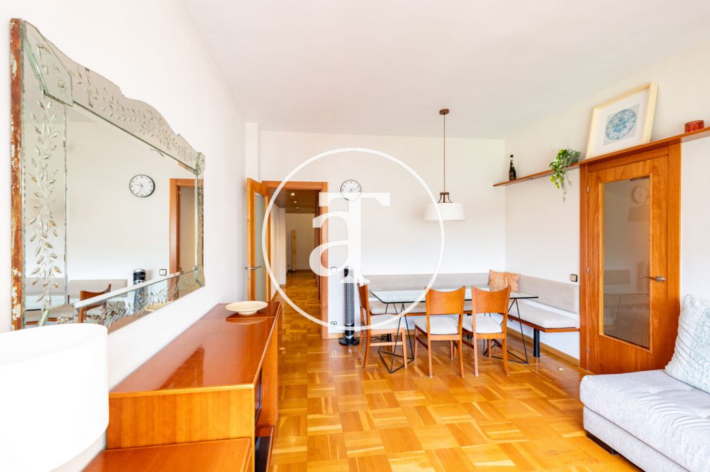 Monthly rental apartment with 3 bedrooms, study, 1 bathroom and toilet in the Sagrada Familia neighborhood 9