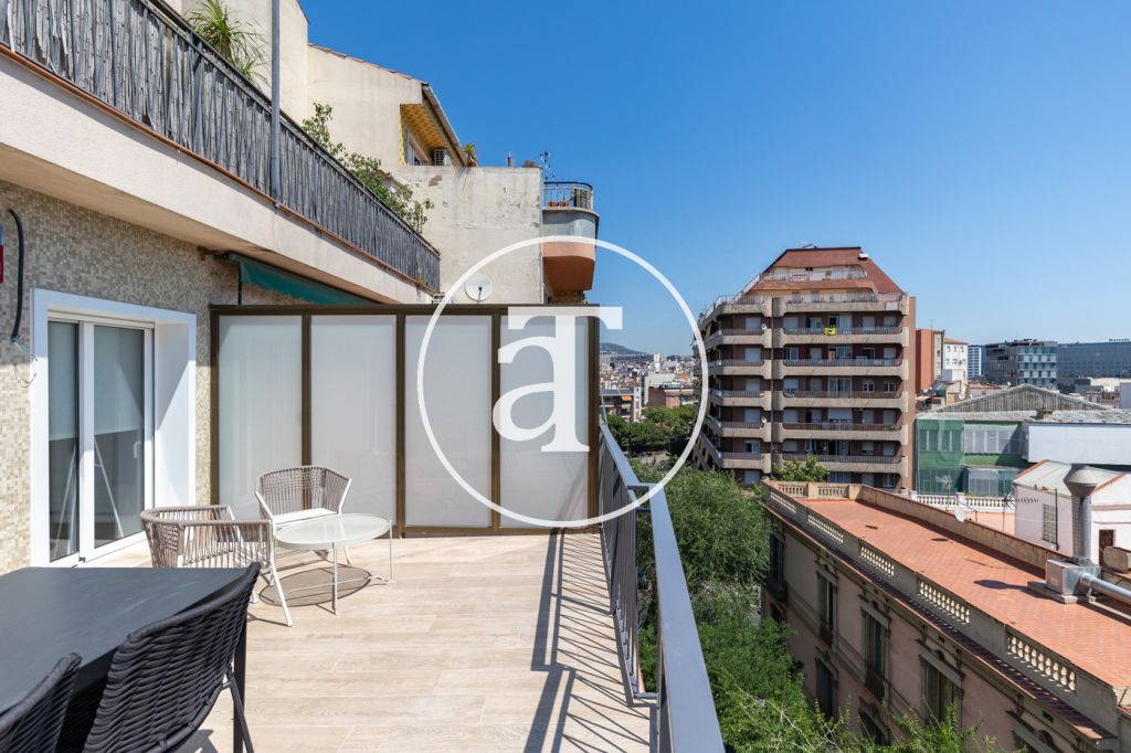 Monthly rental Penthouse with 2 bedrooms and 2 bathrooms with private terrace next to Plaça de Sants 7