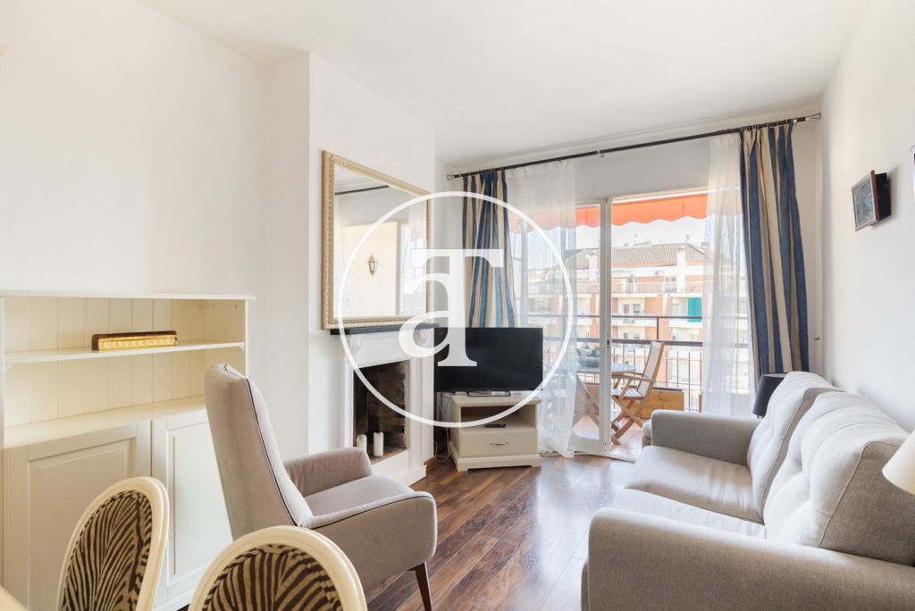Piso de alquiler temporal de 3 habitaciones, terraza y 2 baños en L'Eixample