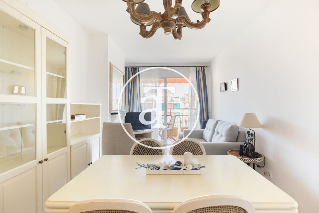 Piso de alquiler temporal de 3 habitaciones, terraza y 2 baños en L'Eixample 9