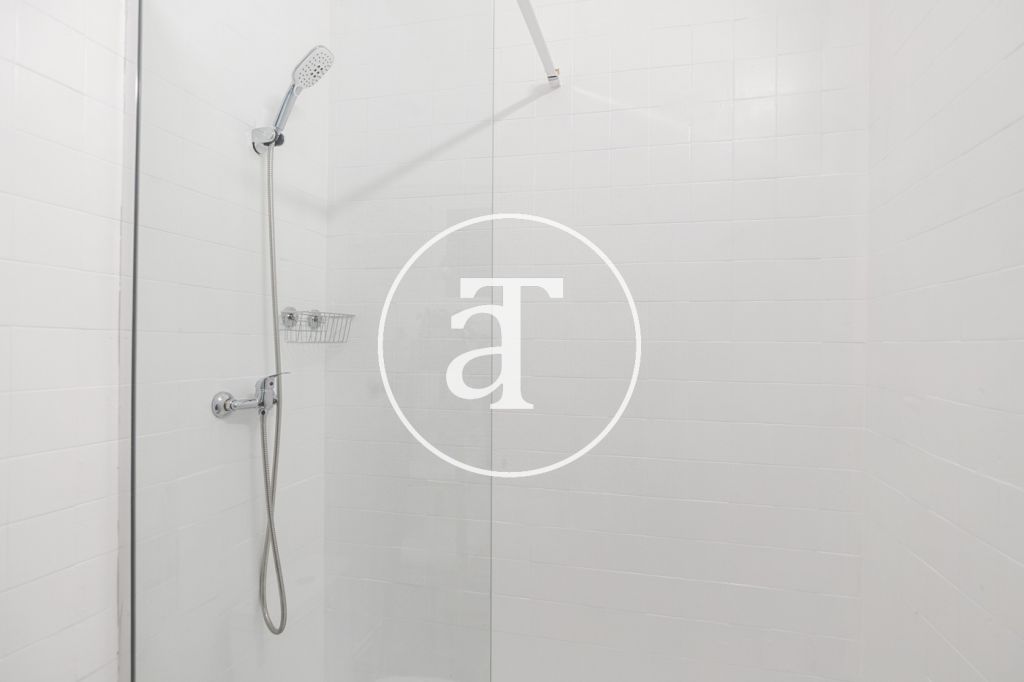 Piso de alquiler temporal de 1 habitación y 1 baño en el Eixample 21