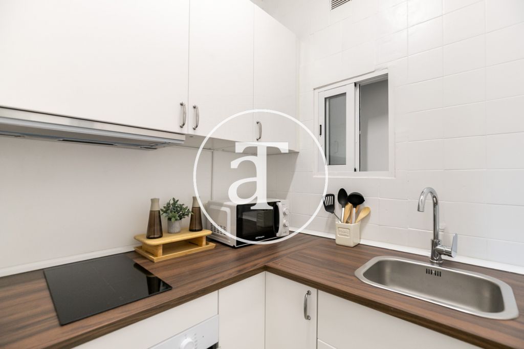 Piso de alquiler temporal de 1 habitación y 1 baño en el Eixample 10