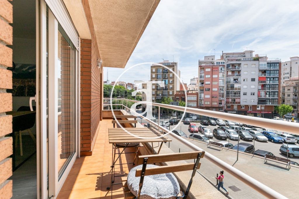 Monthly rental apartment with 3 bedrooms in Hospitalet 13
