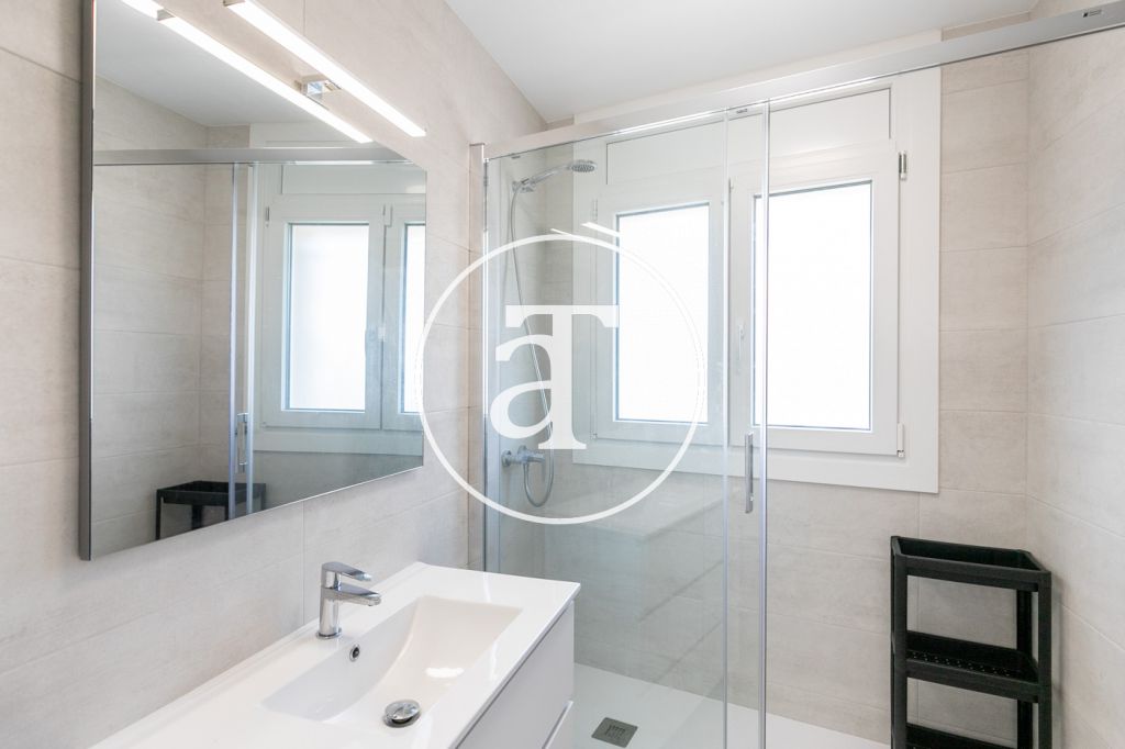 Monthly rental apartment with 3 bedrooms in Hospitalet 27