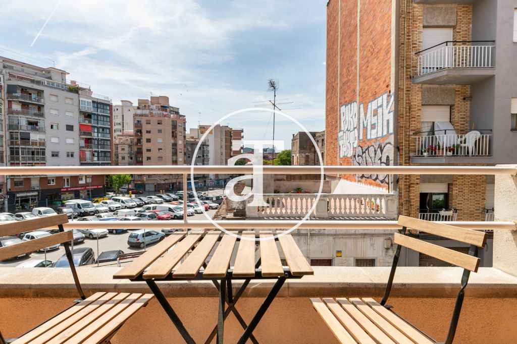 Monthly rental apartment with 3 bedrooms in Hospitalet 10
