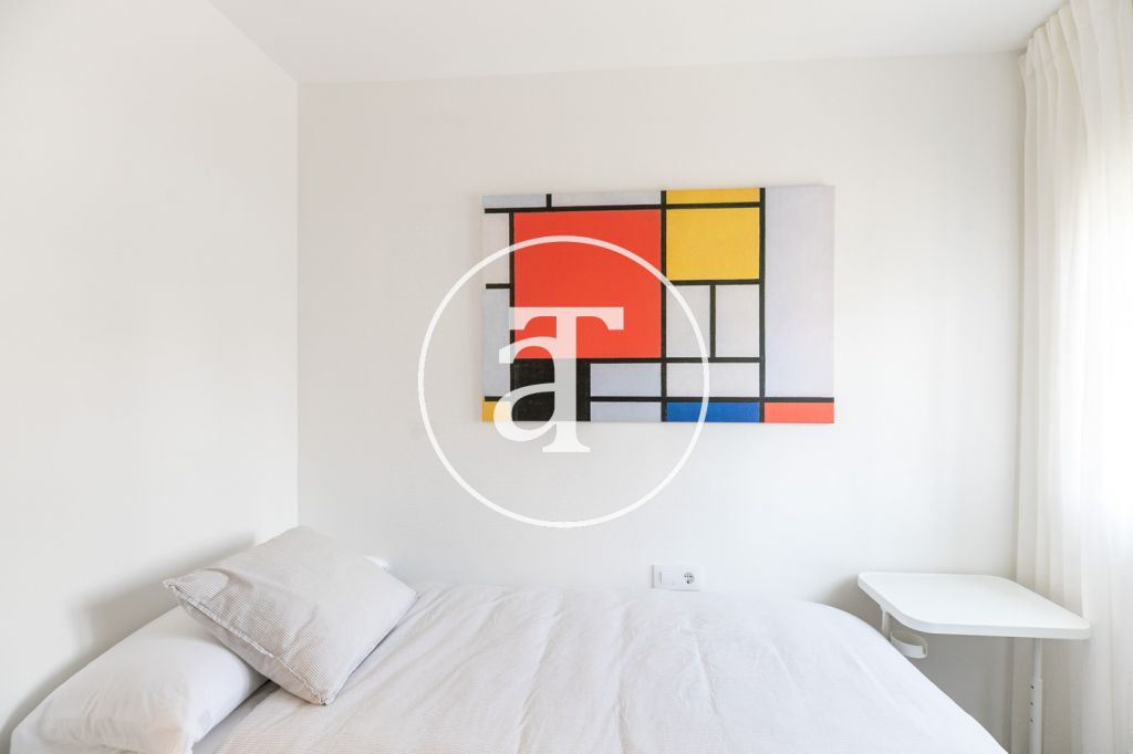 Monthly rental apartment with 3 bedrooms in Hospitalet 18