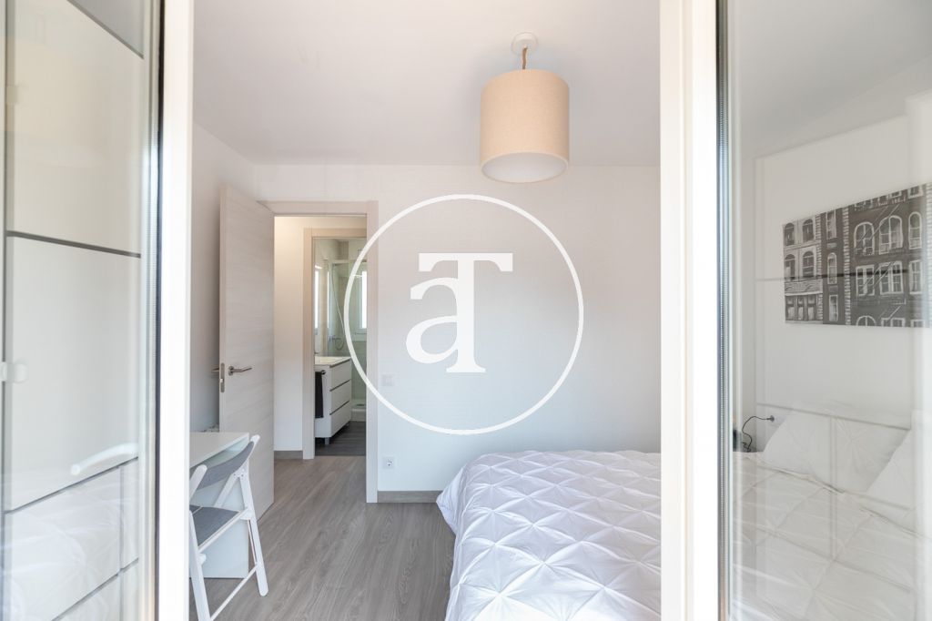 Monthly rental apartment with 3 bedrooms in Hospitalet 22