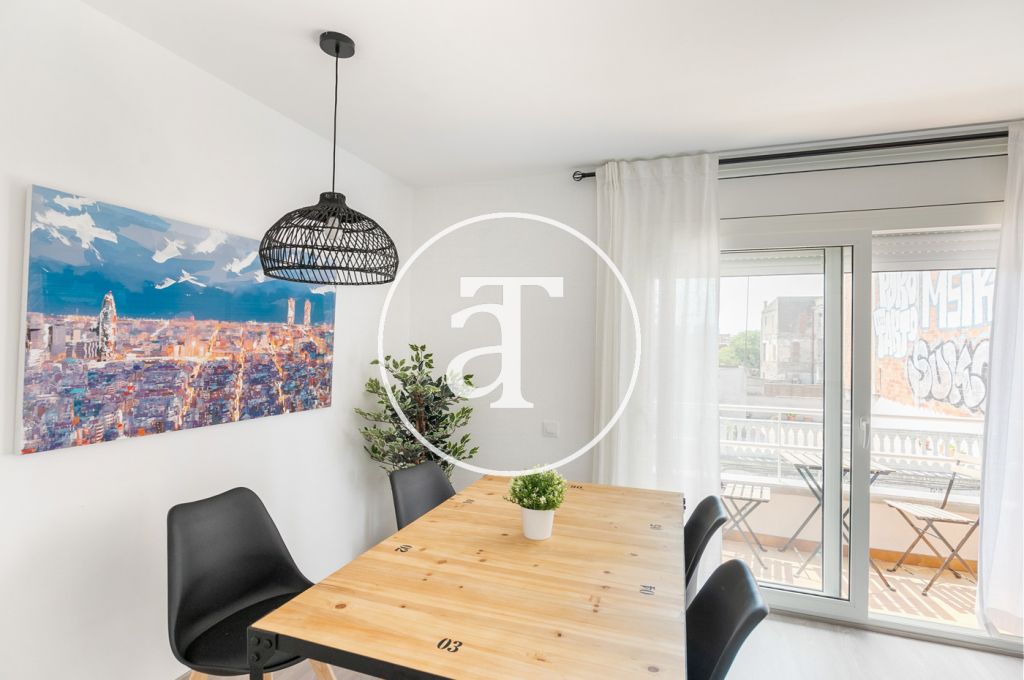 Monthly rental apartment with 3 bedrooms in Hospitalet 6