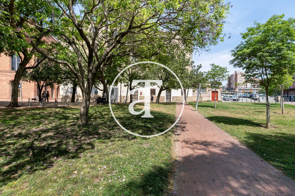 Monthly rental apartment with 3 bedrooms in Hospitalet 31