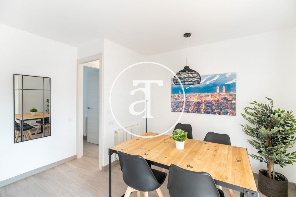 Monthly rental apartment with 3 bedrooms in Hospitalet 4