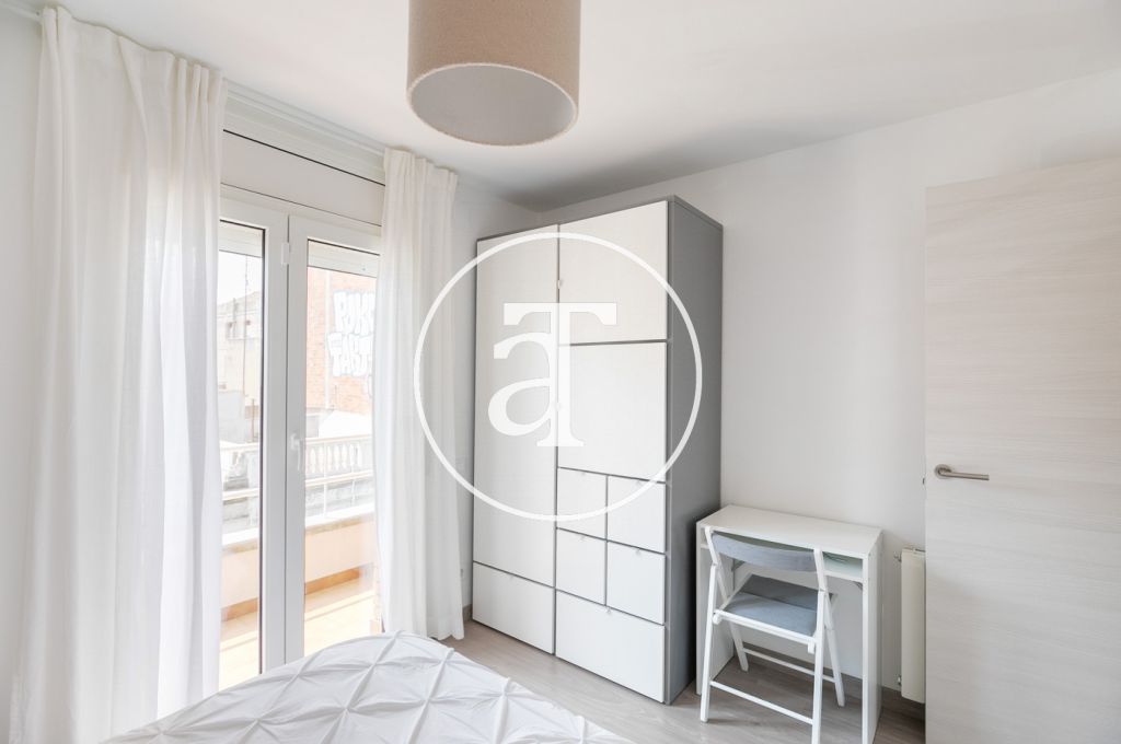 Monthly rental apartment with 3 bedrooms in Hospitalet 21