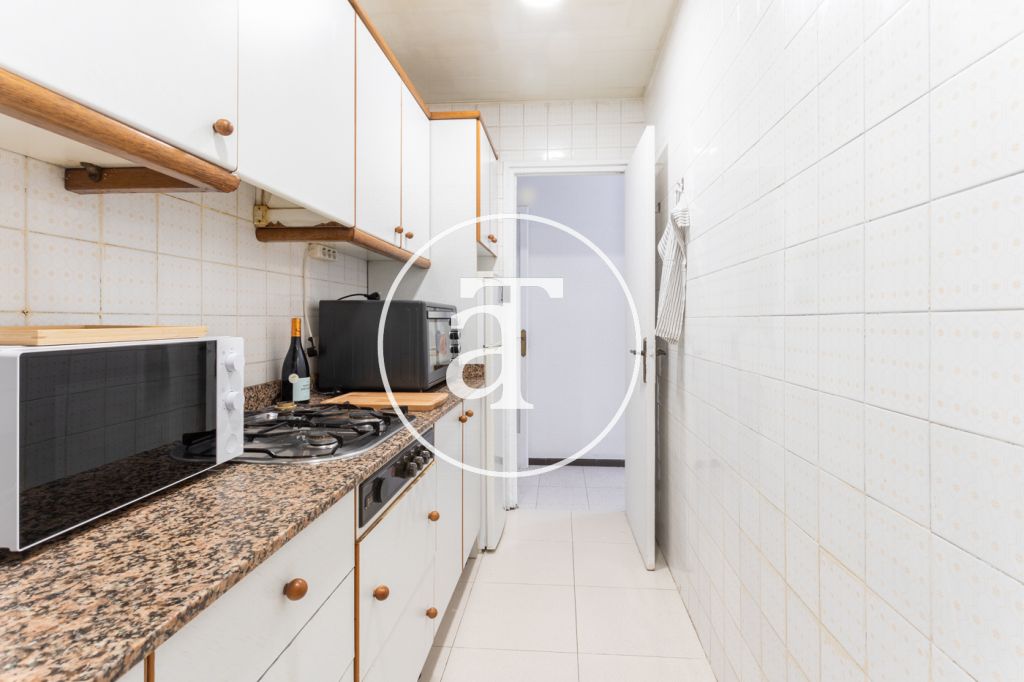 Piso de alquiler temporal de 3 habitaciones a un paso del Parque de la Ciudadela 12