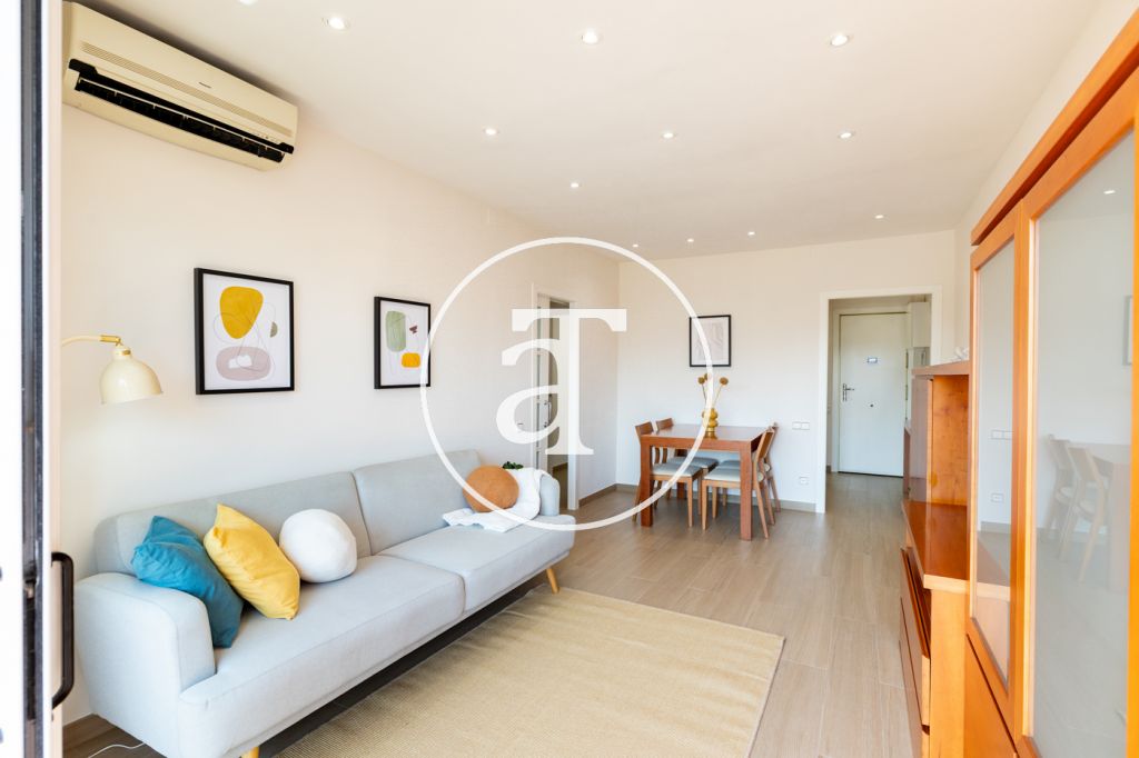 Monthly rental apartment with 2 bedrooms, 1 bathroom, study and terrace with views next to the Gran Via 2 shopping center 11
