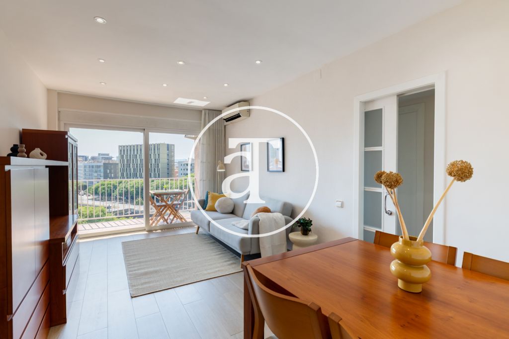 Monthly rental apartment with 2 bedrooms, 1 bathroom, study and terrace with views next to the Gran Via 2 shopping center