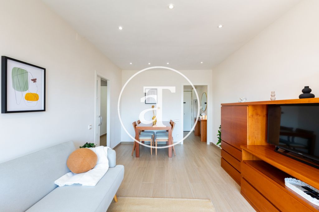 Monthly rental apartment with 2 bedrooms, 1 bathroom, study and terrace with views next to the Gran Via 2 shopping center 12