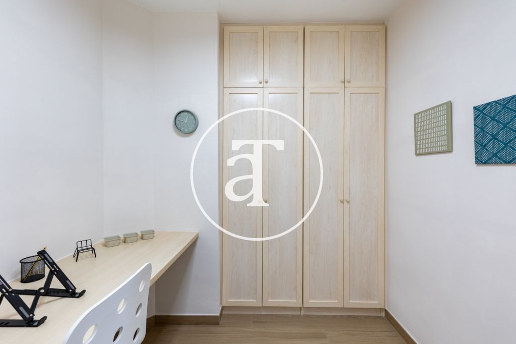Monthly rental apartment with 2 bedrooms, 1 bathroom, study and terrace with views next to the Gran Via 2 shopping center 34