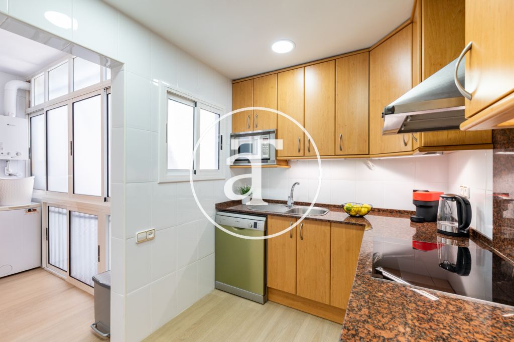 Monthly rental apartment with 2 bedrooms, 1 bathroom, study and terrace with views next to the Gran Via 2 shopping center 19