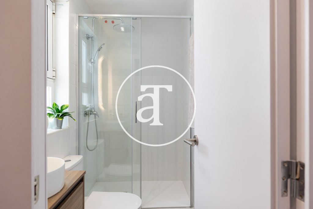 Monthly rental Penthouse loft with 1 bathroom and large private terrace in Sarrià - Sant Gervasi 24