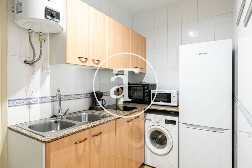 Monthly rental apartment with 1 double bedroom and terrace in Eixample 11