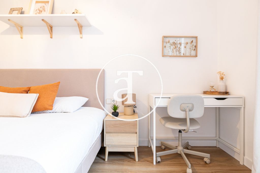 Monthly rental apartment with 1 double bedroom and terrace in Eixample 17
