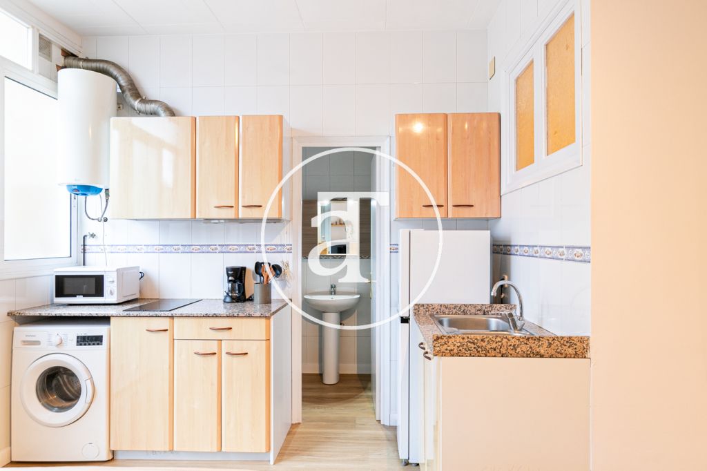 Monthly rental apartment with1 double bedroom in Carrer d'Aragó 11