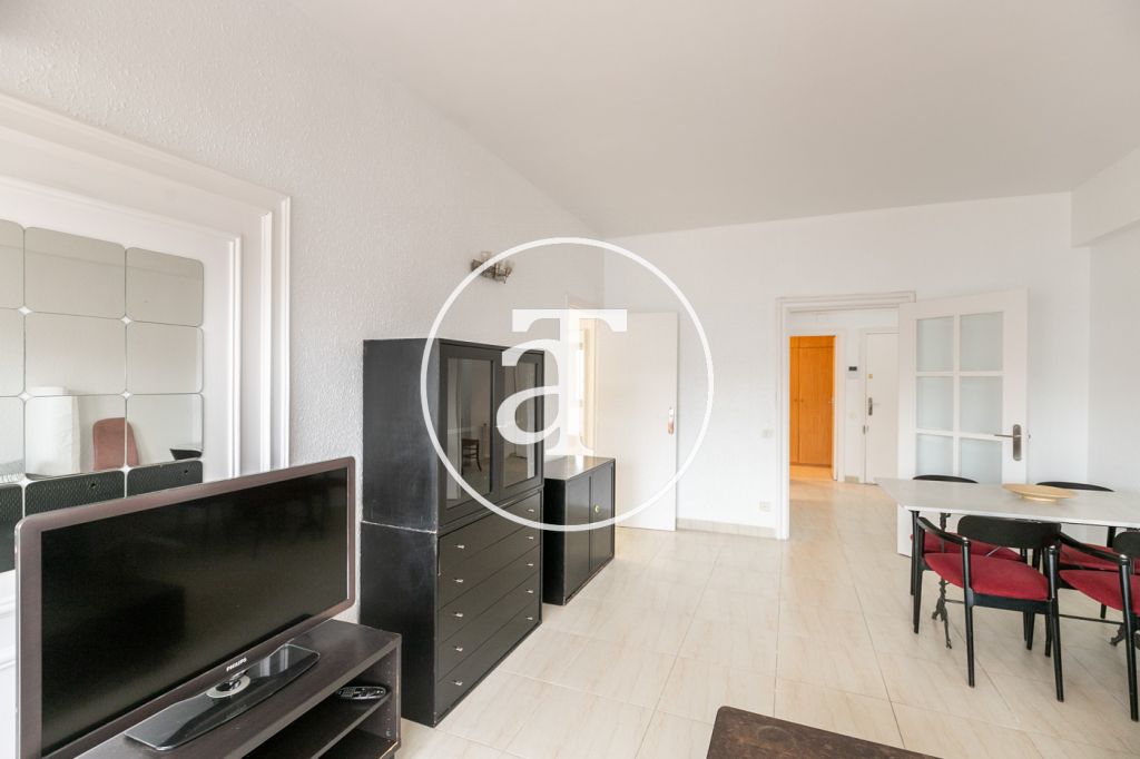 Monthly rental apartment with 3 bedrooms in Les Corts 5