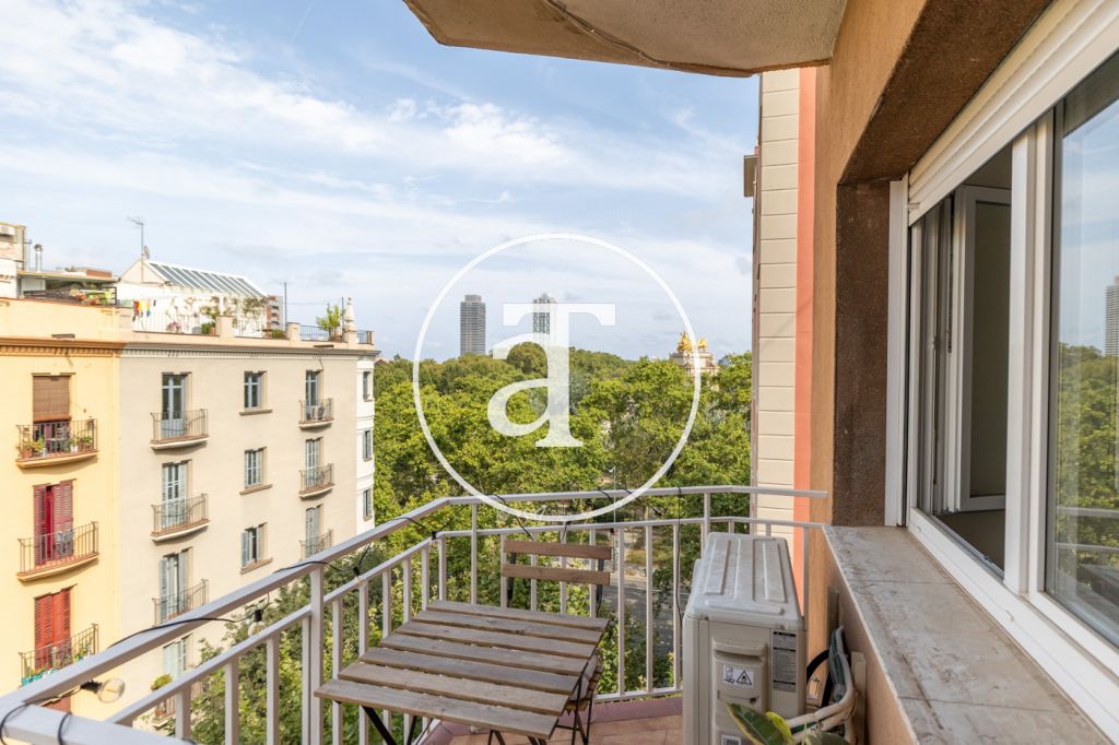 Monthly rental apartment with 2 bedrooms and a studio, 2 bathrooms and a balcony in Sant Martí 4