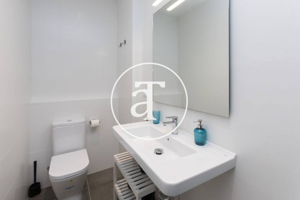 Monthly rental apartment with 2 bedrooms, and terrace Hospitalet de Llobregat 31