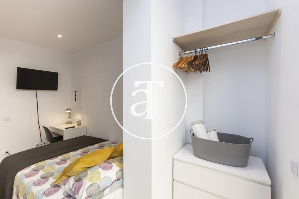 Monthly rental apartment with 2 bedrooms, and terrace Hospitalet de Llobregat 24