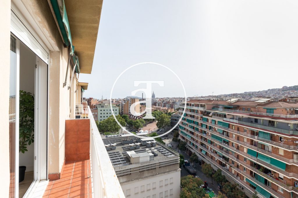 Appartement en location temporaire avec 2 chambres, bureau, 1 salle de bain et balcon à Sant Andreu 2