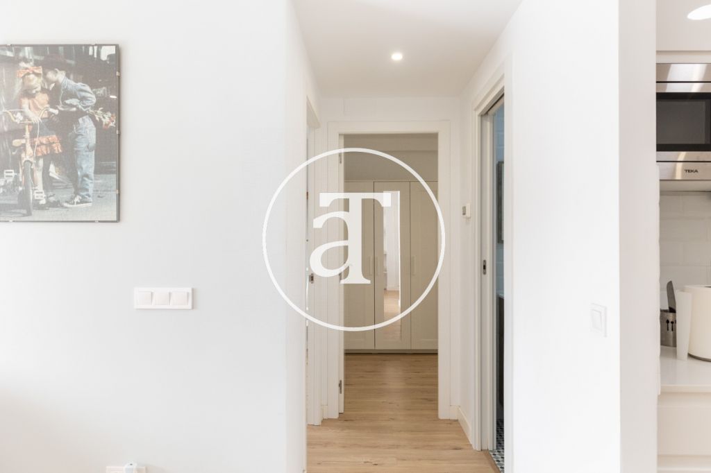 Appartement en location temporaire avec 2 chambres, bureau, 1 salle de bain et balcon à Sant Andreu 12