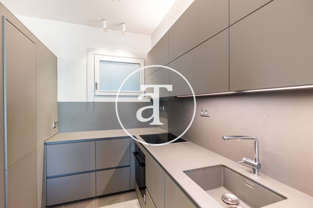 Appartement à louer avec 2 chambres, 2 salles de bains et balcon à Sarriá - Sant Gervasi 12