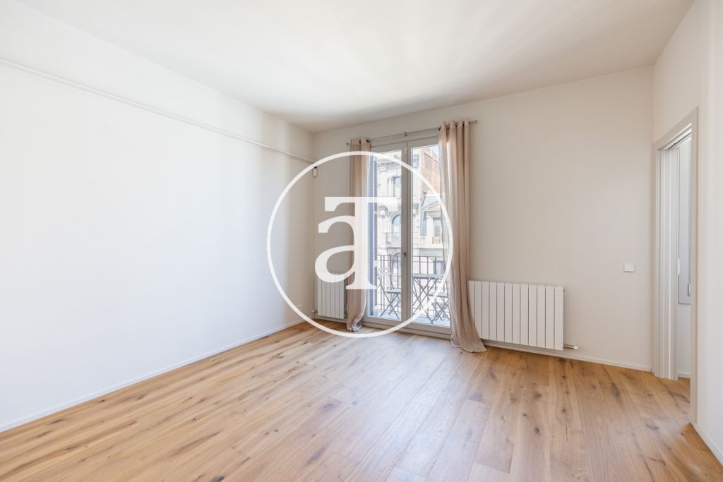 Appartement à louer avec 2 chambres, 2 salles de bains et balcon à Sarriá - Sant Gervasi