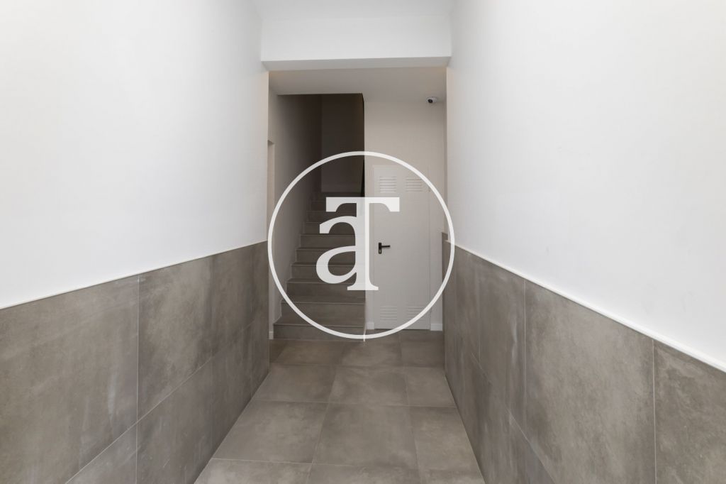Temporary rental apartment with 2 bedrooms and terrace in Hospitalet de Llobregat 34