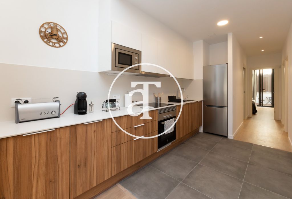 Temporary rental apartment with 2 bedrooms and terrace in Hospitalet de Llobregat 11