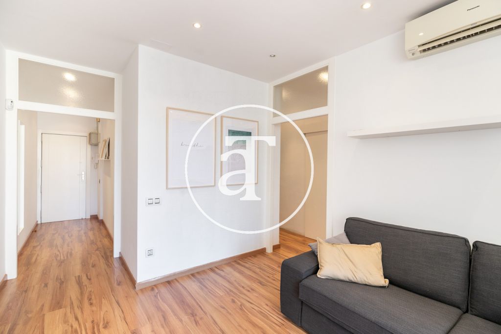 Monthly rental apartment with 2 bedrooms, study and terrace near Park Güell 6