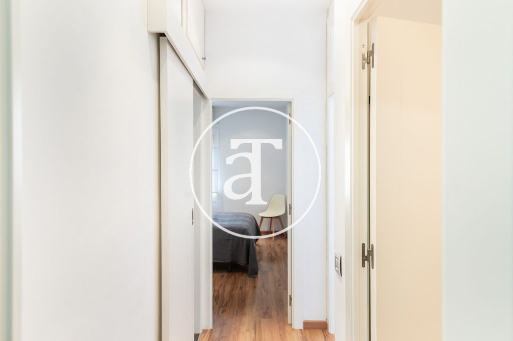 Monthly rental apartment with 2 bedrooms, study and terrace near Park Güell 16