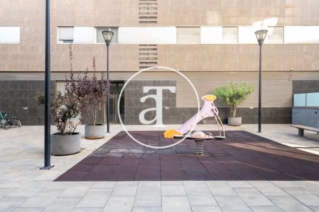 Location temporaire d'un appartement meublé avec terrasse à Barcelone 22