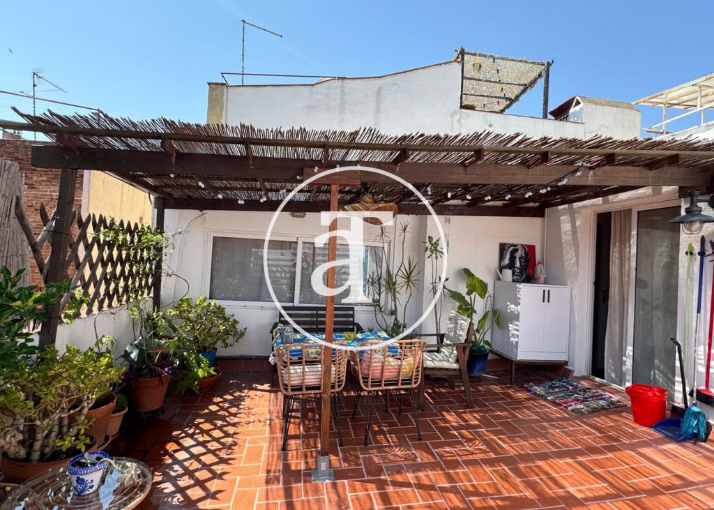 Appartement temporaire à louer avec 1 chambre, 1 salle de bain et terrasse à El Born 31