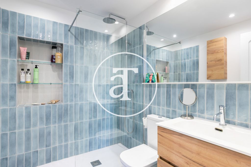 Appartement temporaire à louer avec 1 chambre, 1 salle de bain et terrasse à El Born 18
