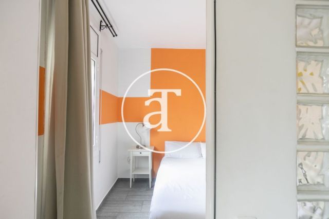 Piso de alquiler temporal de una habitación en Ciutat Vella 11