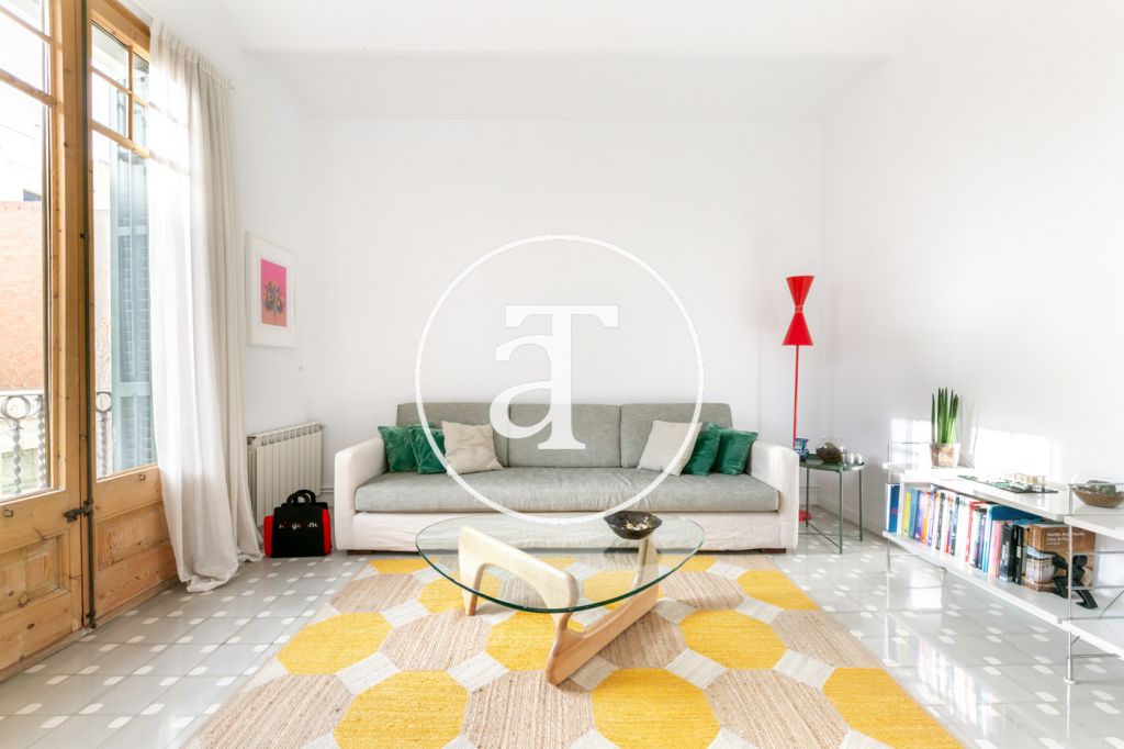 Spectacular apartment with 2 double bedrooms in Eixample 1