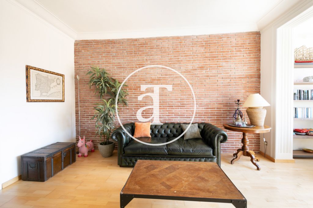Furnished apartment for rent in Enrique Granados street 1
