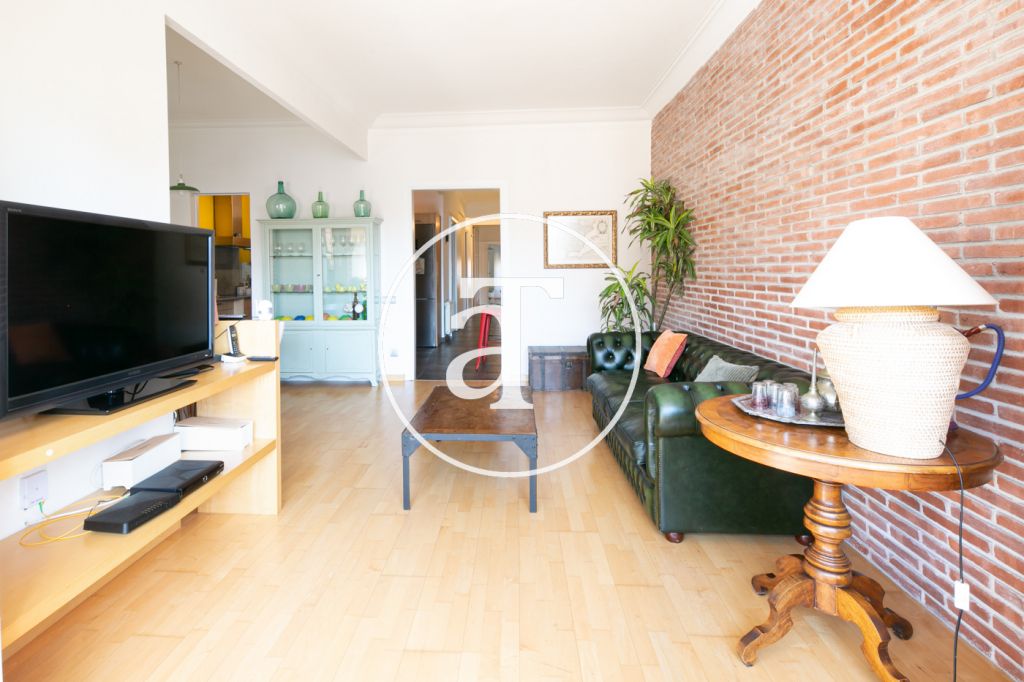 Furnished apartment for rent in Enrique Granados street 2