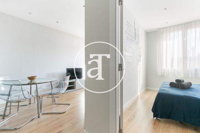 1 chambre à coucher en location temporaire à Enrique Granados 10