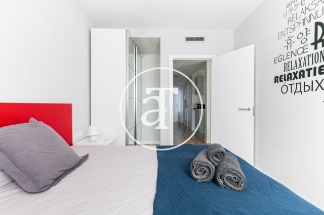 1 chambre à coucher en location temporaire à Enrique Granados 13