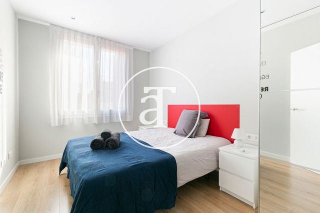 1 chambre à coucher en location temporaire à Enrique Granados 11