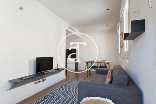 Piso de alquiler temporal de 2 habitaciones en Gracia 4