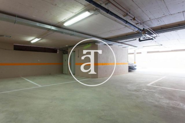 Piso de alquiler temporal de 2 habitaciones en Gracia 17