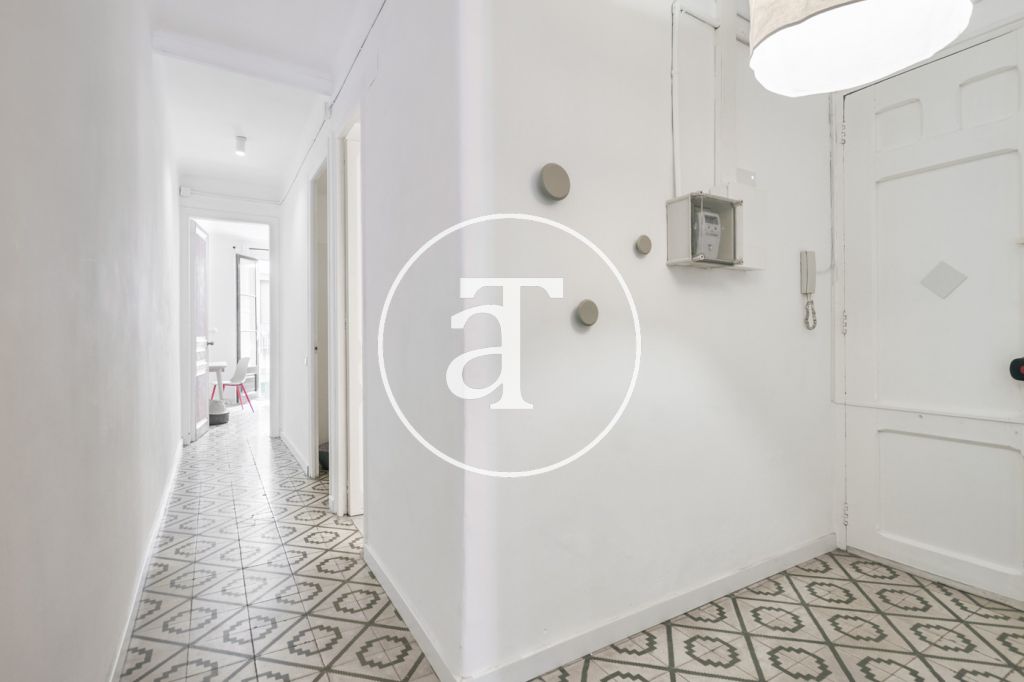 Monthly rental apartment near metro Fontana in Barcelona 23